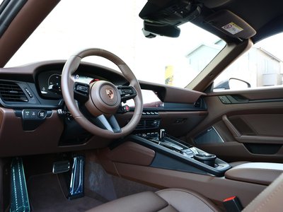 صورة 56 لـ 2025 Porsche 911