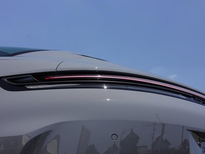 صورة 36 لـ 2025 Porsche 911