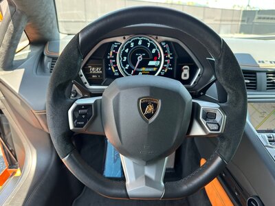 2014 Lamborghini AVENTADOR — фото 22