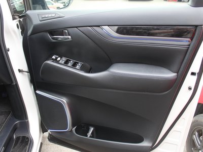 صورة 19 لـ 2019 Toyota ALPHARD