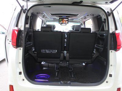 صورة 29 لـ 2019 Toyota ALPHARD