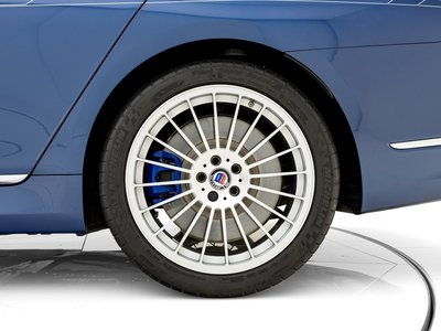 صورة 13 لـ 2022 BMW Alpina B7