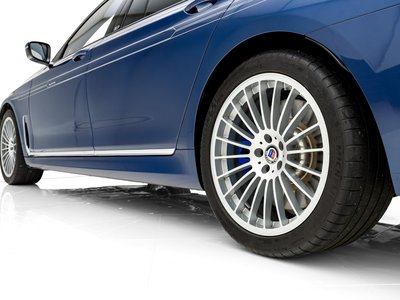 صورة 14 لـ 2022 BMW Alpina B7