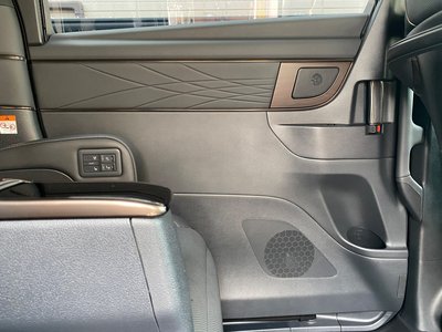 صورة 56 لـ 2023 Toyota ALPHARD