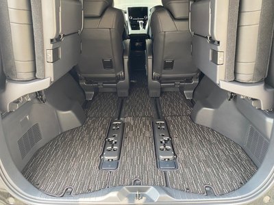 صورة 62 لـ 2023 Toyota ALPHARD