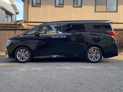 صورة 8 لـ 2023 Toyota ALPHARD