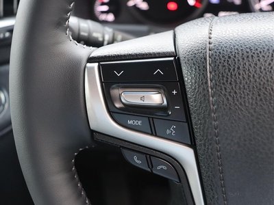 2016 Toyota LAND CRUISER 200 photo 31