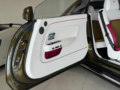 صورة 15 لـ 2024 ROLLS-ROYCE SPECTRE