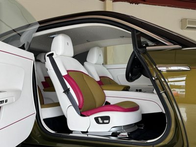 صورة 17 لـ 2024 ROLLS-ROYCE SPECTRE
