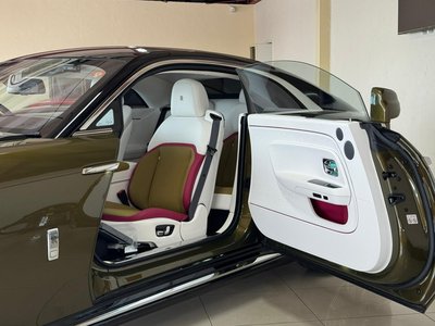 صورة 29 لـ 2024 ROLLS-ROYCE SPECTRE