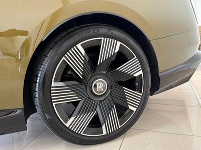 صورة 10 لـ 2024 ROLLS-ROYCE SPECTRE