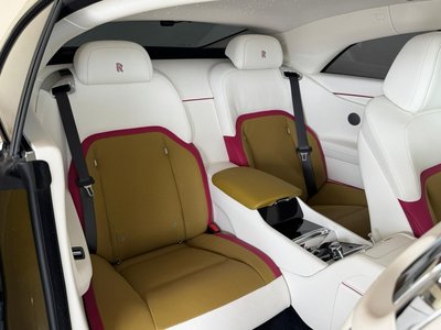 صورة 20 لـ 2024 ROLLS-ROYCE SPECTRE