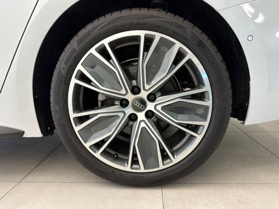 صورة 40 لـ 2025 AUDI A5 AVANT