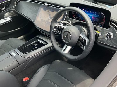 صورة مصغرة 7 لـ 2025 Mercedes-BENZ E-CLASS
