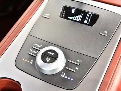 2015 Aston Martin RAPIDE — фото 16