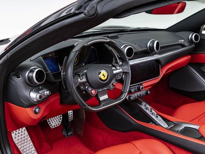 صورة 15 لـ 2019 Ferrari PORTOFINO