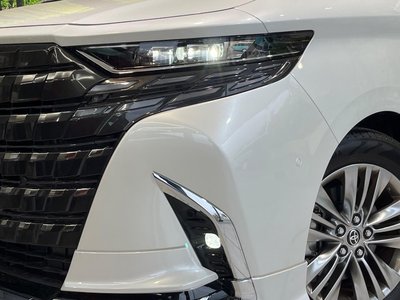 صورة 13 لـ 2025 Toyota ALPHARD