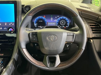 صورة 12 لـ 2025 Toyota ALPHARD