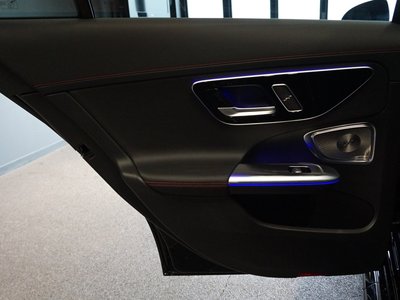 2024 Mercedes-BENZ C-CLASS AMG — миниатюра 32