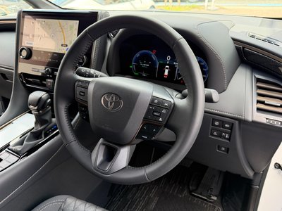 2026 Toyota ALPHARD — фото 17