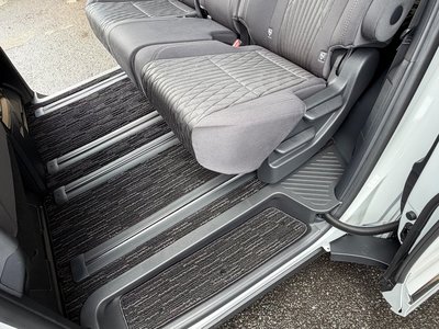 2026 Toyota ALPHARD — фото 33