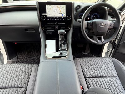 2026 Toyota ALPHARD — фото 13