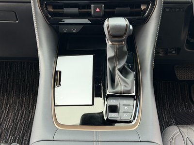 2026 Toyota ALPHARD — фото 29