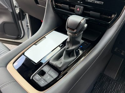 2026 Toyota ALPHARD — фото 20