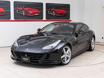2017 Ferrari GTC4 LUSSO — фото 1