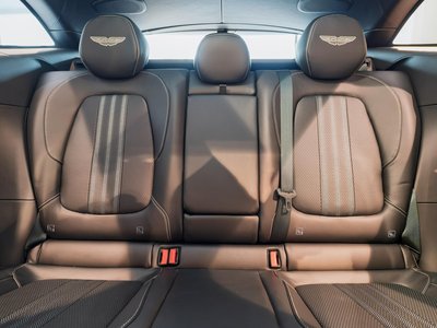 2026 Aston Martin DBX 缩略图 25