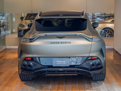 2026 Aston Martin DBX 缩略图 9