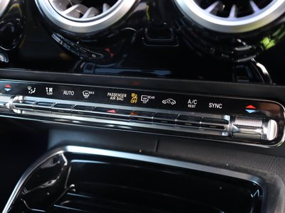 صورة 40 لـ 2019 Mercedes-BENZ A-CLASS AMG