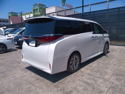 صورة 14 لـ 2023 Toyota ALPHARD