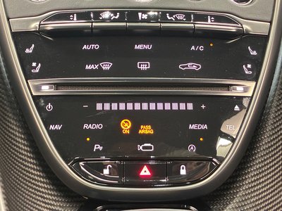 2019 Aston Martin DB11 — миниатюра 39