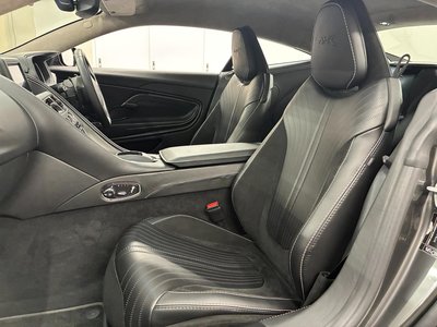 2019 Aston Martin DB11 — миниатюра 32