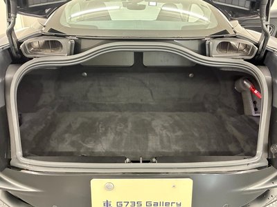 2019 Aston Martin DB11 — миниатюра 28