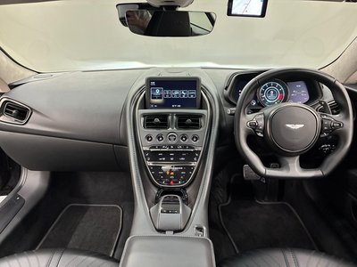 2019 Aston Martin DB11 — миниатюра 35