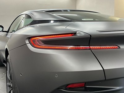 2019 Aston Martin DB11 — миниатюра 46