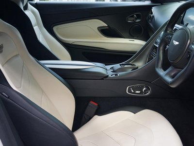 صورة 9 لـ 2020 Aston Martin DBS SUPERLEGGERA