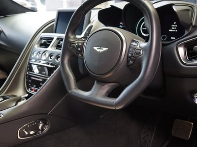 صورة 8 لـ 2020 Aston Martin DBS SUPERLEGGERA