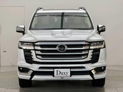 2024 Toyota LAND CRUISER 300 photo 14