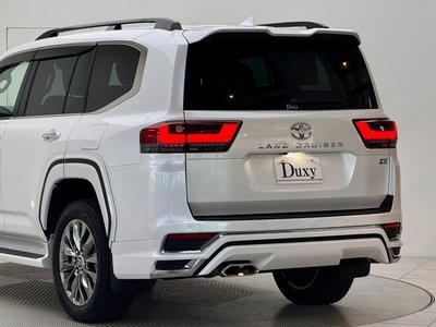 2024 Toyota LAND CRUISER 300 thumbnail 29