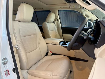 2024 Toyota LAND CRUISER 300 thumbnail 37