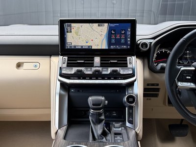 2024 Toyota LAND CRUISER 300 thumbnail 48