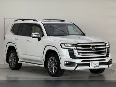 2024 Toyota LAND CRUISER 300 photo 11