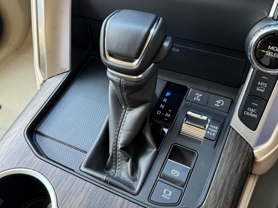 2024 Toyota LAND CRUISER 300 thumbnail 60