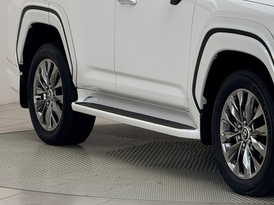 2024 Toyota LAND CRUISER 300 thumbnail 17