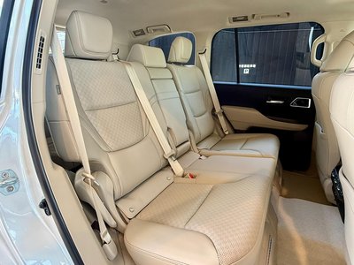 2024 Toyota LAND CRUISER 300 thumbnail 38