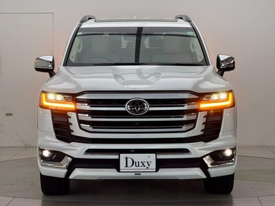 2024 Toyota LAND CRUISER 300 photo 12