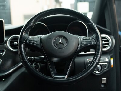 2017 Mercedes-BENZ V-CLASS — фото 28